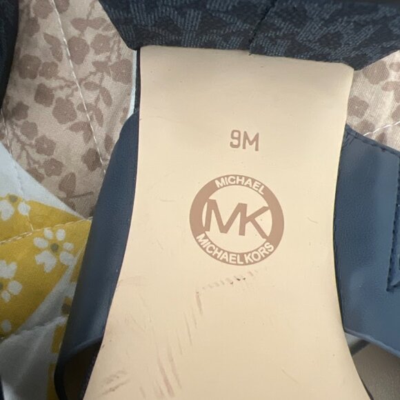 MICHAEL KORS SANDALS - Picture 5 of 8